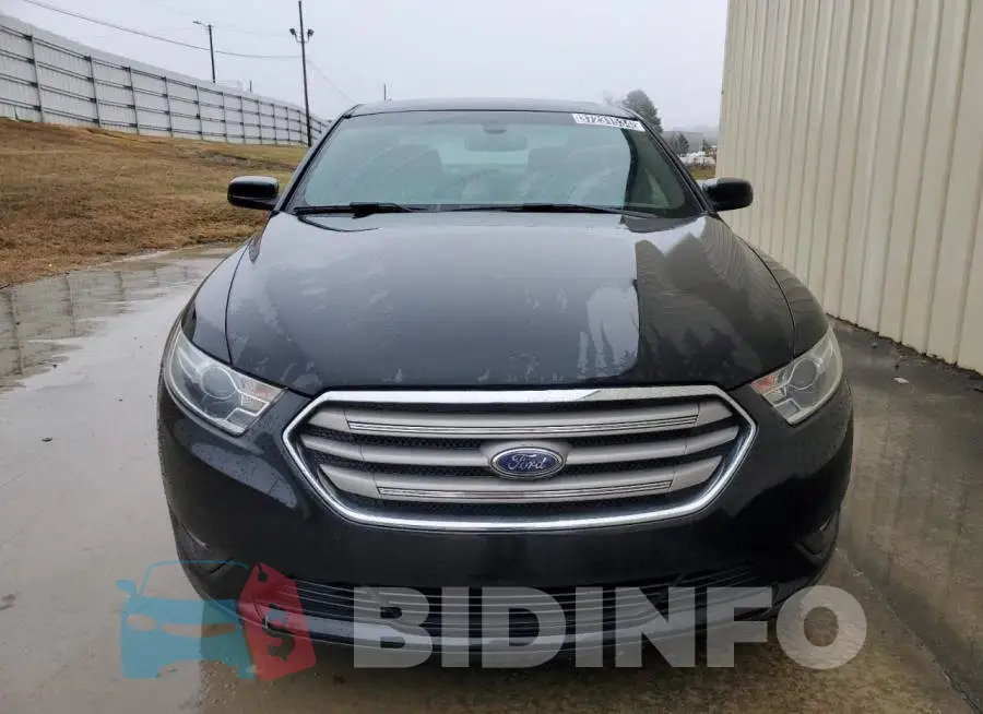 1FAHP2E88JG123617 Photo# 5