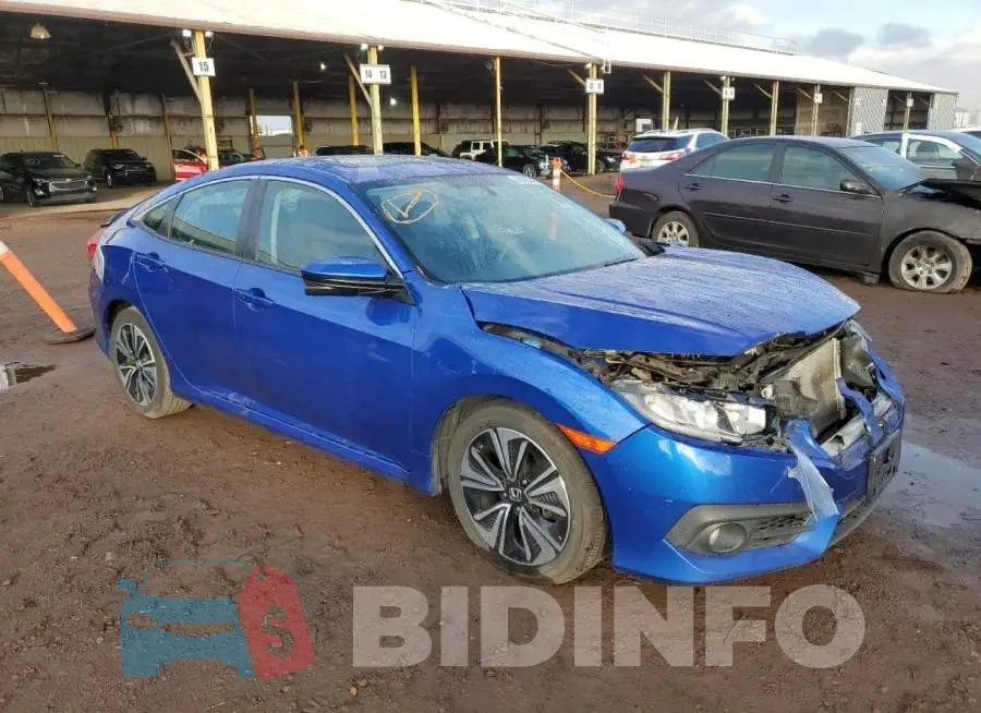 19XFC1F37HE018409 Photo# 4