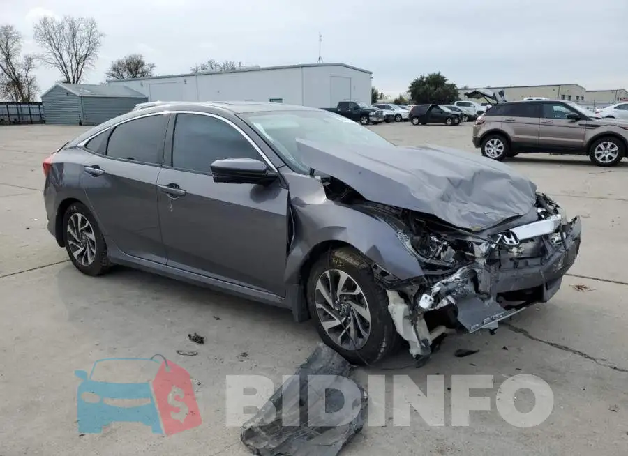 19XFC2F74GE216792 Photo# 4