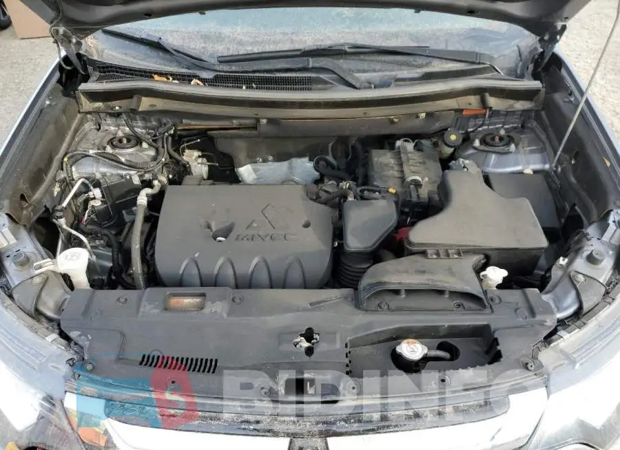 JA4AZ2A39JZ619248 Photo# 12