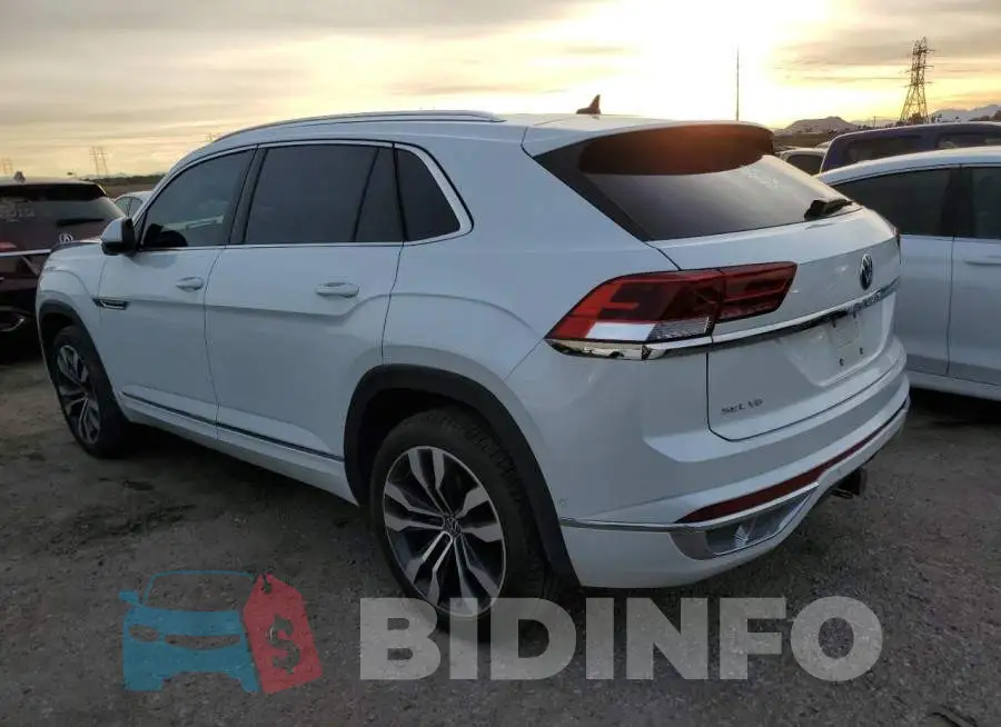 1V2FE2CA2PC215947 Photo# 2