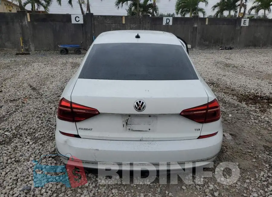 1VWDT7A38HC084697 Photo# 6