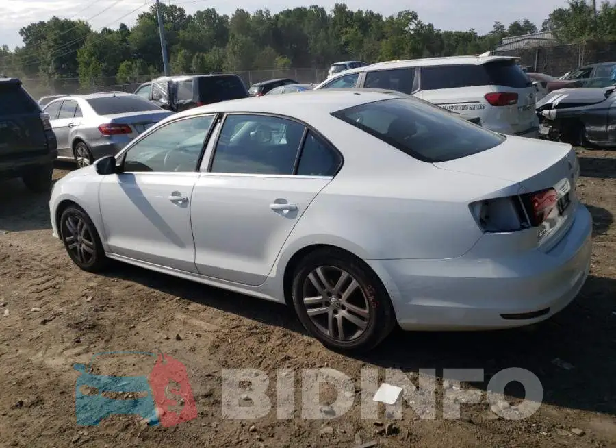 3VW2B7AJ2HM410615 Photo# 2