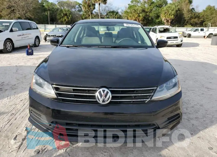 3VW2B7AJXHM281913 Photo# 5