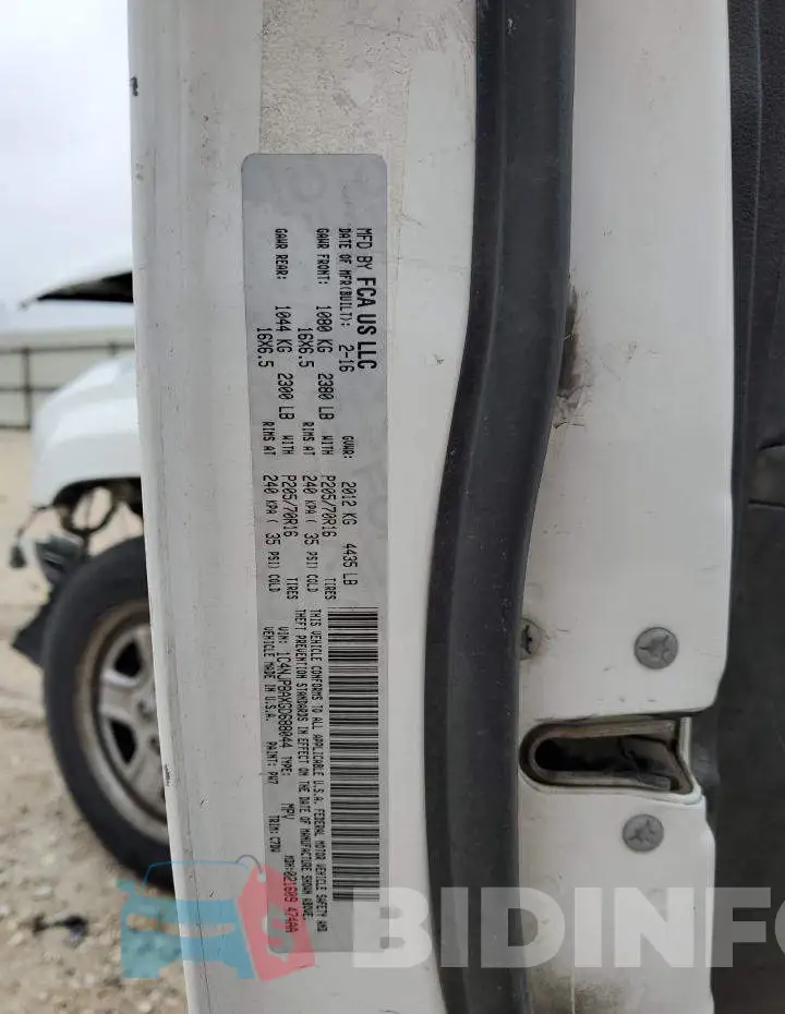 1C4NJPBAXGD688044 Photo# 13