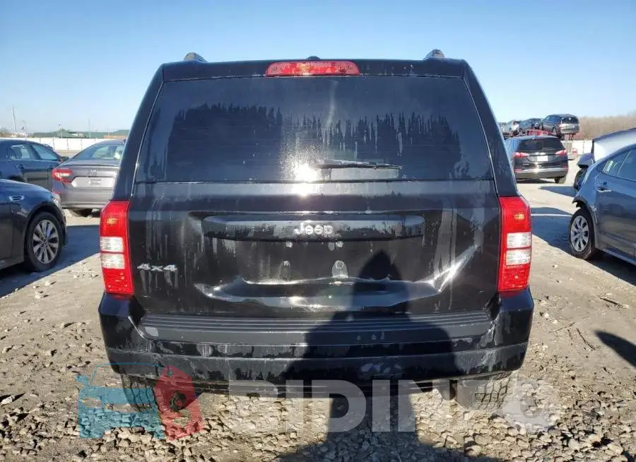 1C4NJRBB2GD657374 Photo# 6