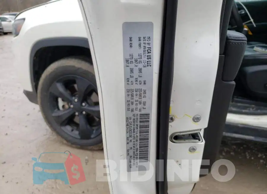 1C4PJMLX3KD311901 Photo# 13