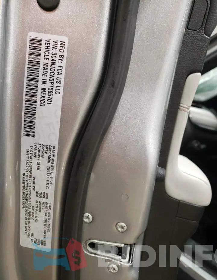 3C4NJDCN5PT565701 Photo# 12