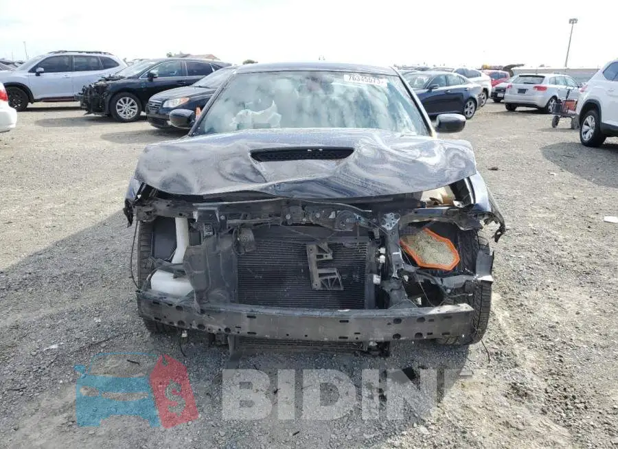 2C3CDXHG9KH748583 Photo# 5