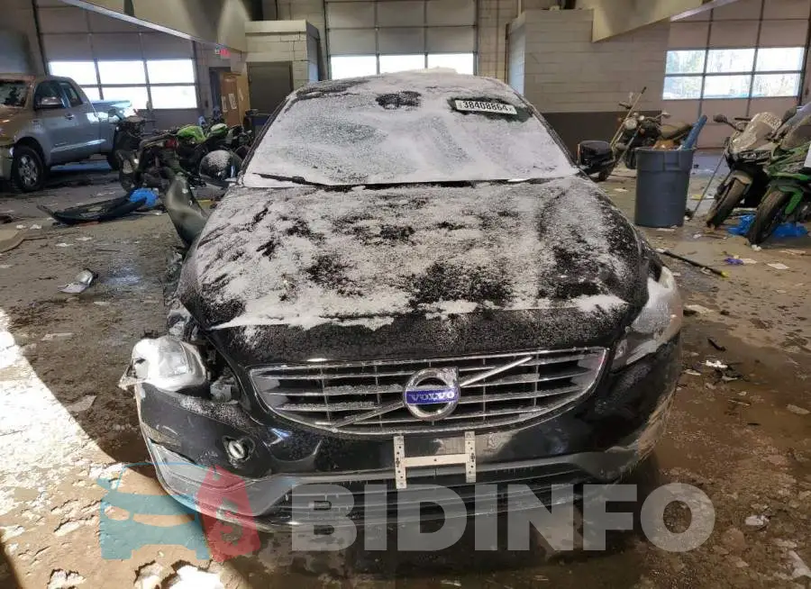 LYV402TK1HB136114 Photo# 5
