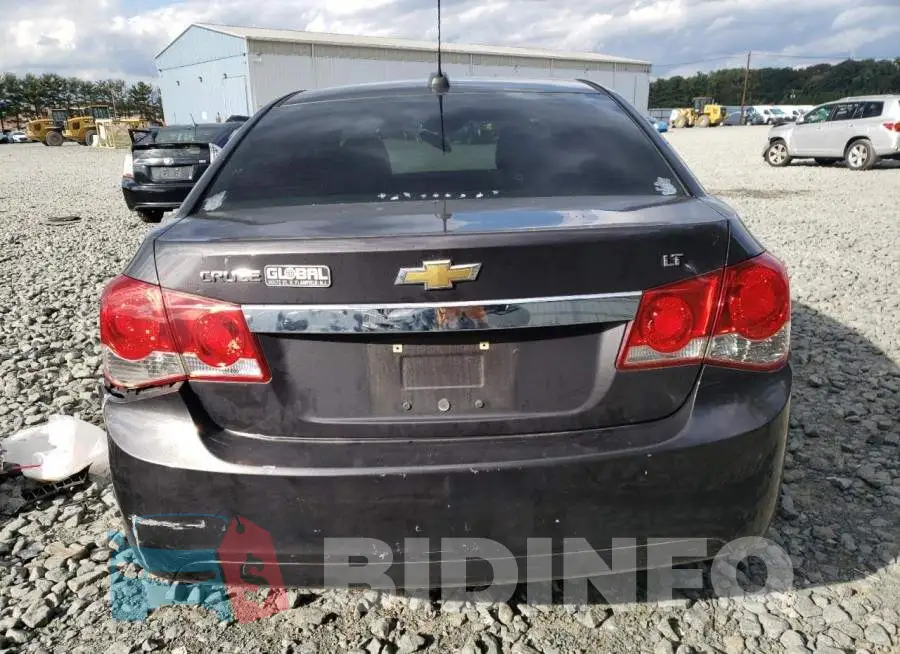 1G1PE5SB5F7152425 Photo# 6