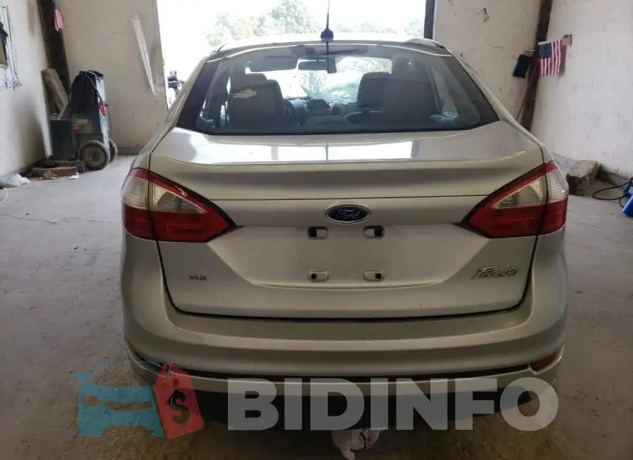 3FADP4BJ6FM218935 Photo# 6