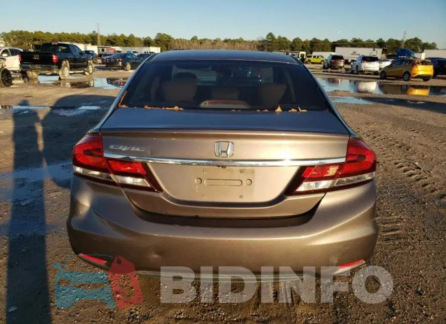 19XFB2F57FE080173 Photo# 6