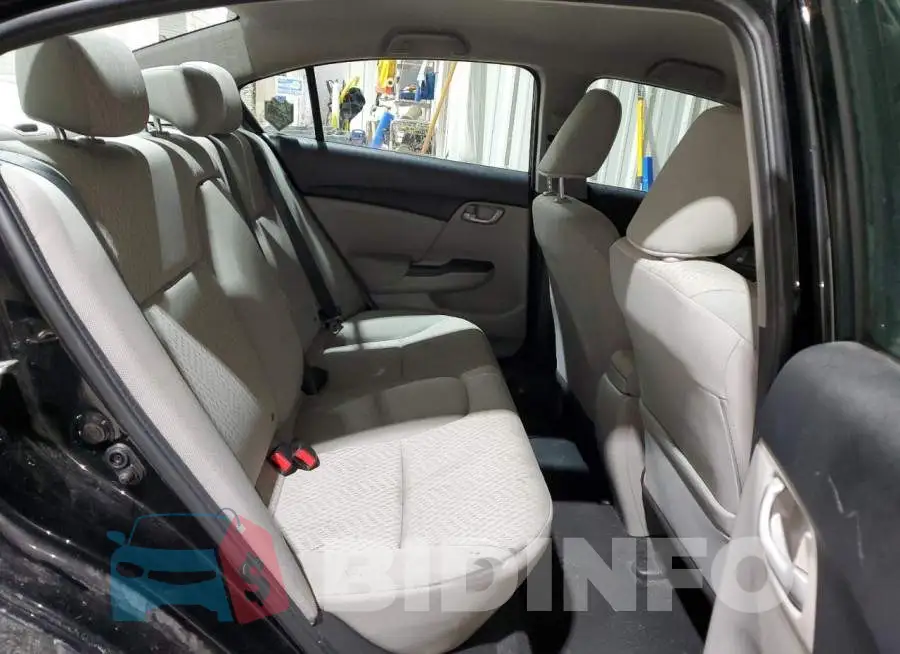 19XFB2F57FE280227 Photo# 10