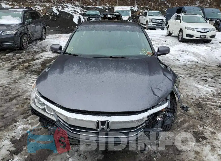 1HGCR2F88HA210607 Photo# 5