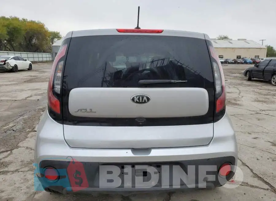 KNDJN2A25J7549879 Photo# 6