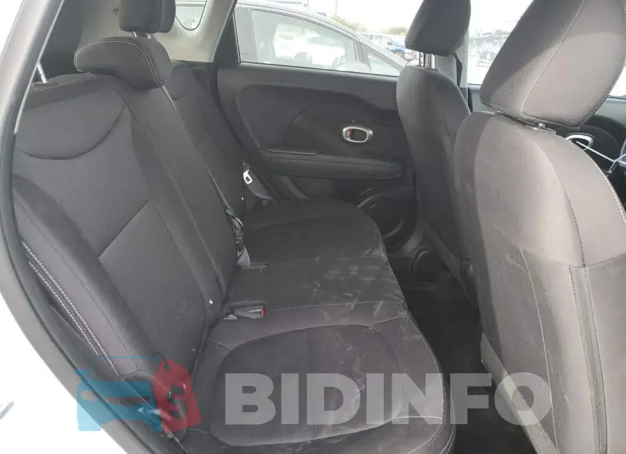 KNDJN2A2XF7804288 Photo# 10