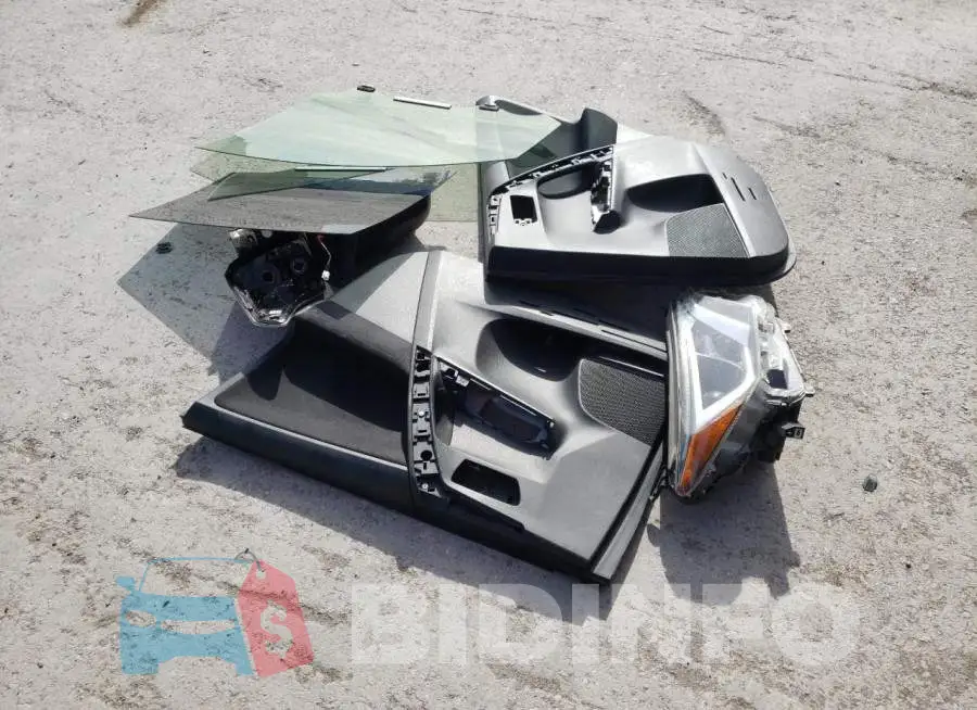 JTMBFREV6JJ254565 Photo# 13