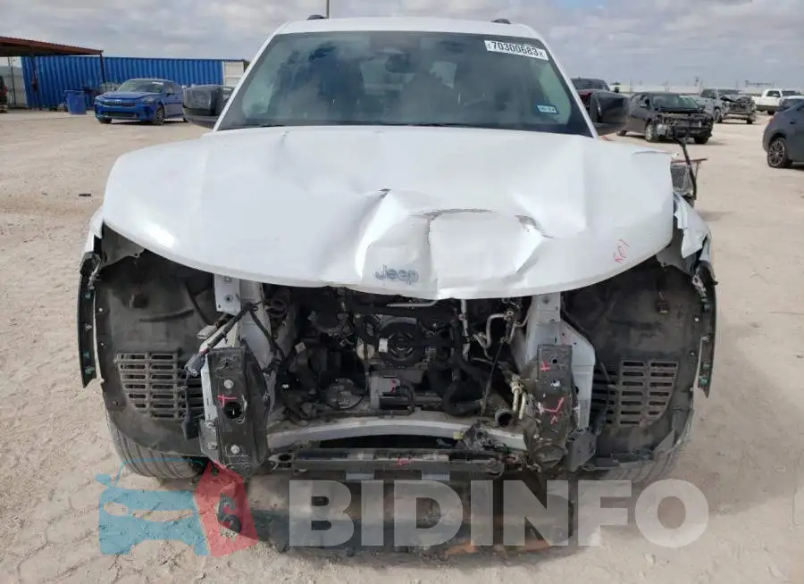 1C4RJJAG6N8568087 Photo# 5
