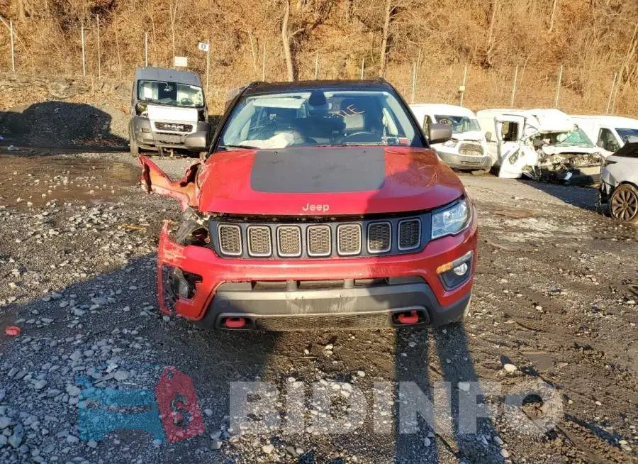 3C4NJDDB2LT123599 Photo# 5