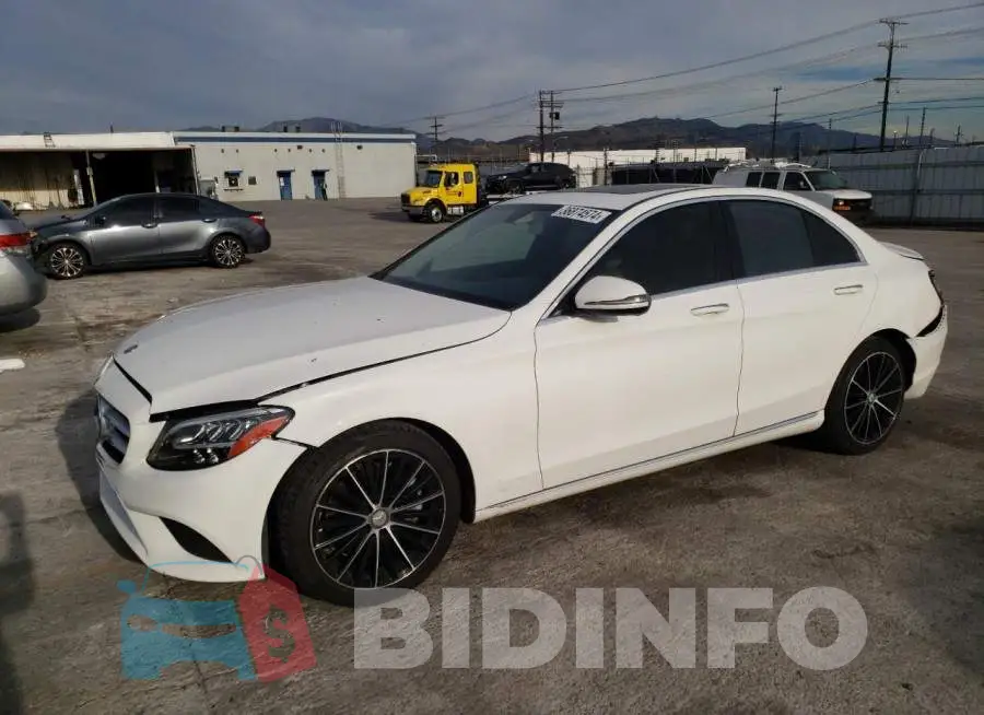 55SWF8DB9KU312856 Photo# 1