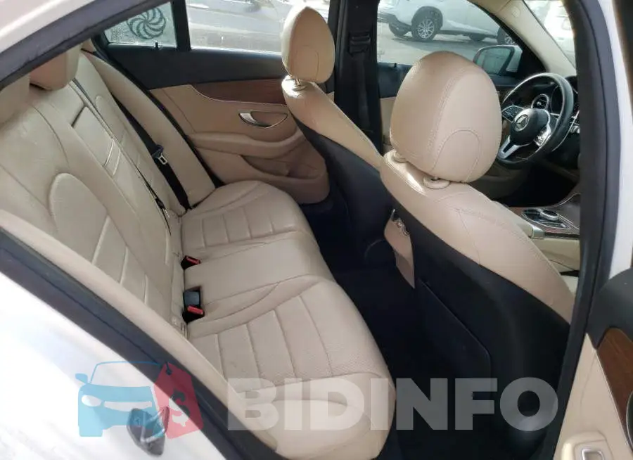 55SWF8DB9KU312856 Photo# 10