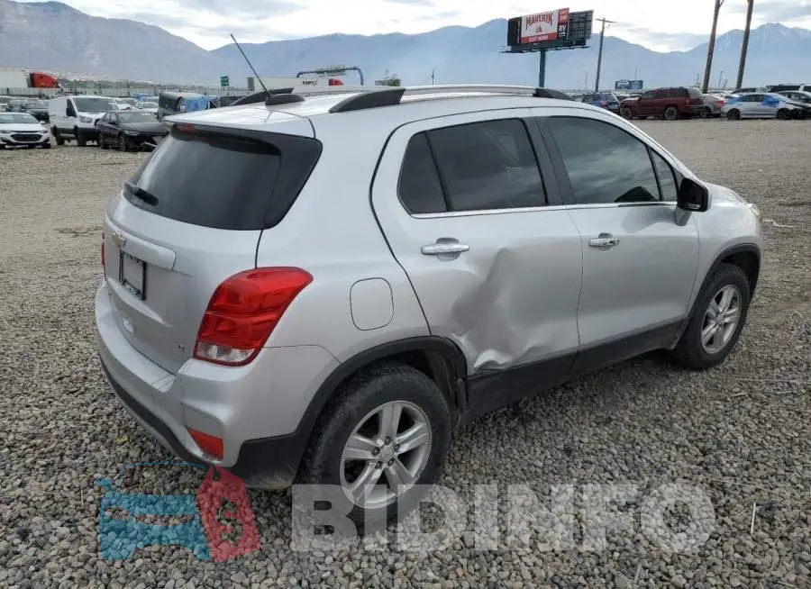 KL7CJPSB1JB608338 Photo# 3