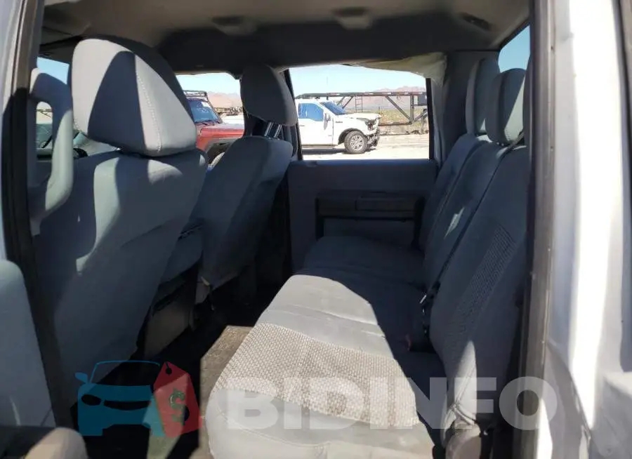 1FT7W2A69GEB77512 Photo# 10
