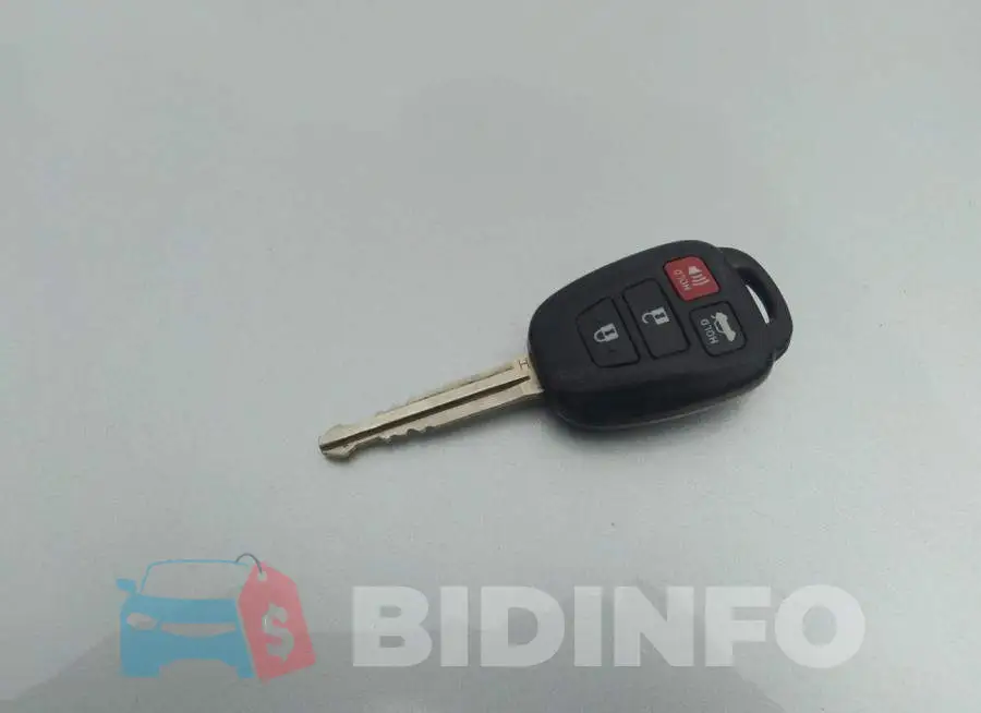 2T1BURHE8HC922132 Photo# 11