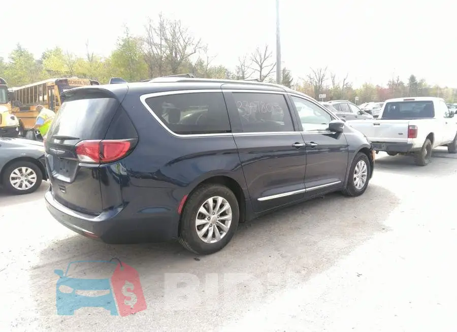 2C4RC1BG1JR156926 Photo# 4