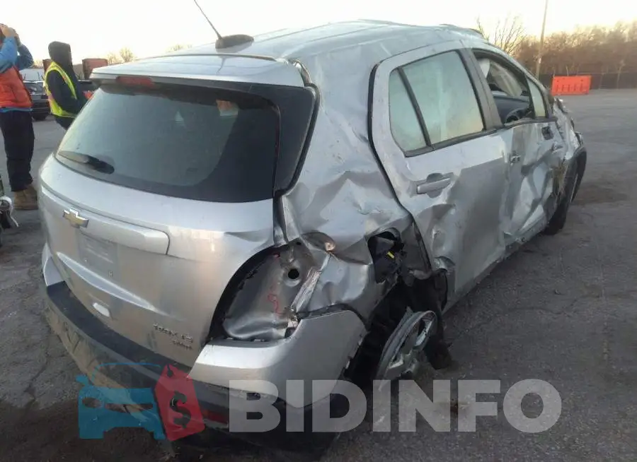 3GNCJNSB6GL204697 Photo# 4