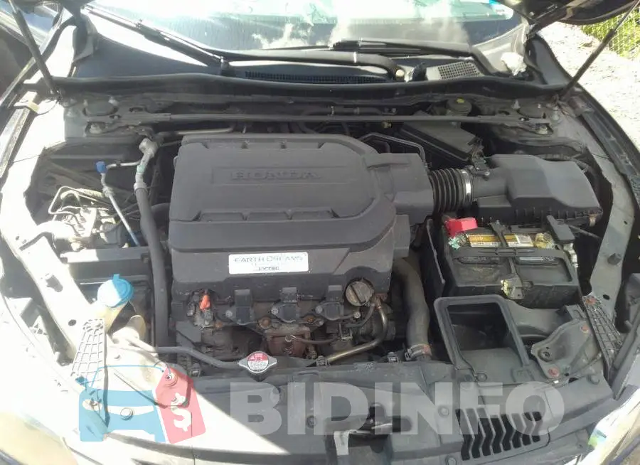 1HGCR3F83FA000600 Photo# 10