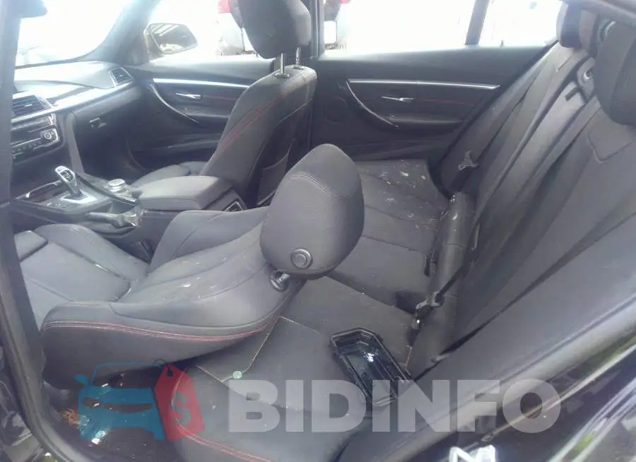 WBA8D9G58JNU70033 Photo# 8