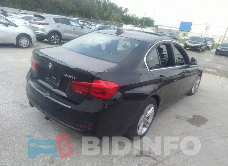 WBA8D9G58JNU70033 Photo# 4