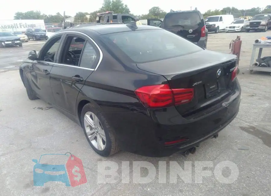 WBA8D9G58JNU70033 Photo# 3
