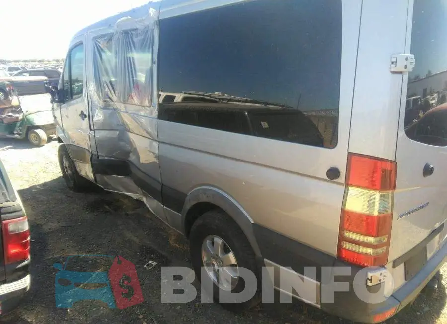 8BRPE7DD2GE125390 Photo# 3