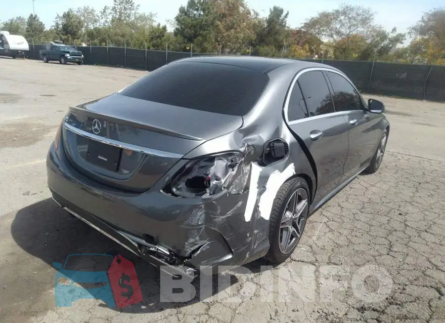 W1KWF8DB7MR632116 Photo# 6