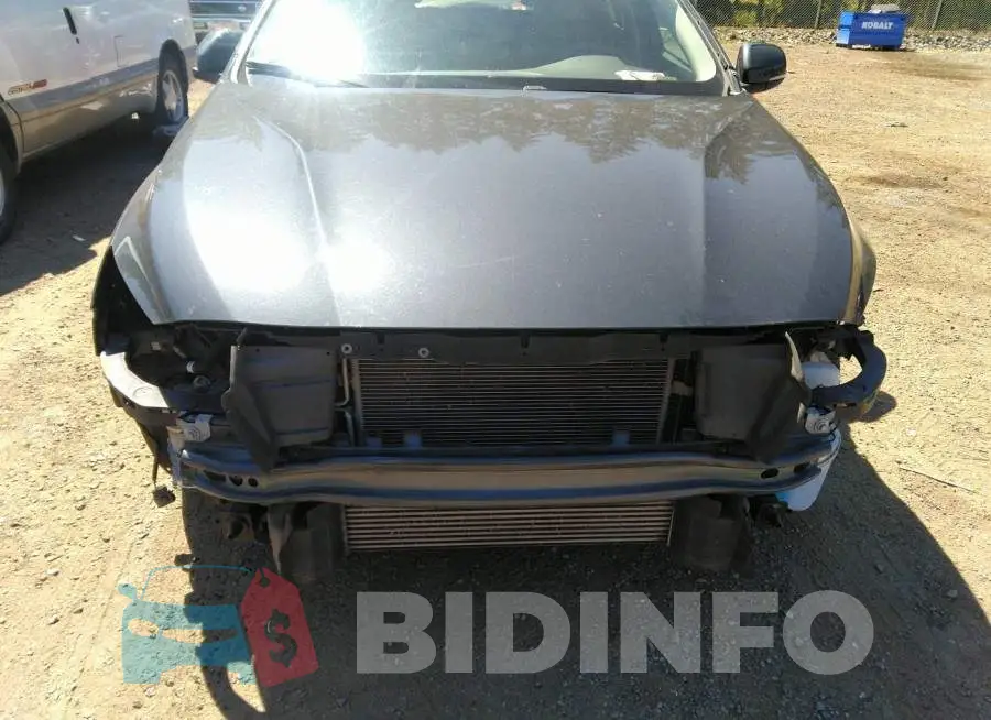 YV1612SC9F1188816 Photo# 6