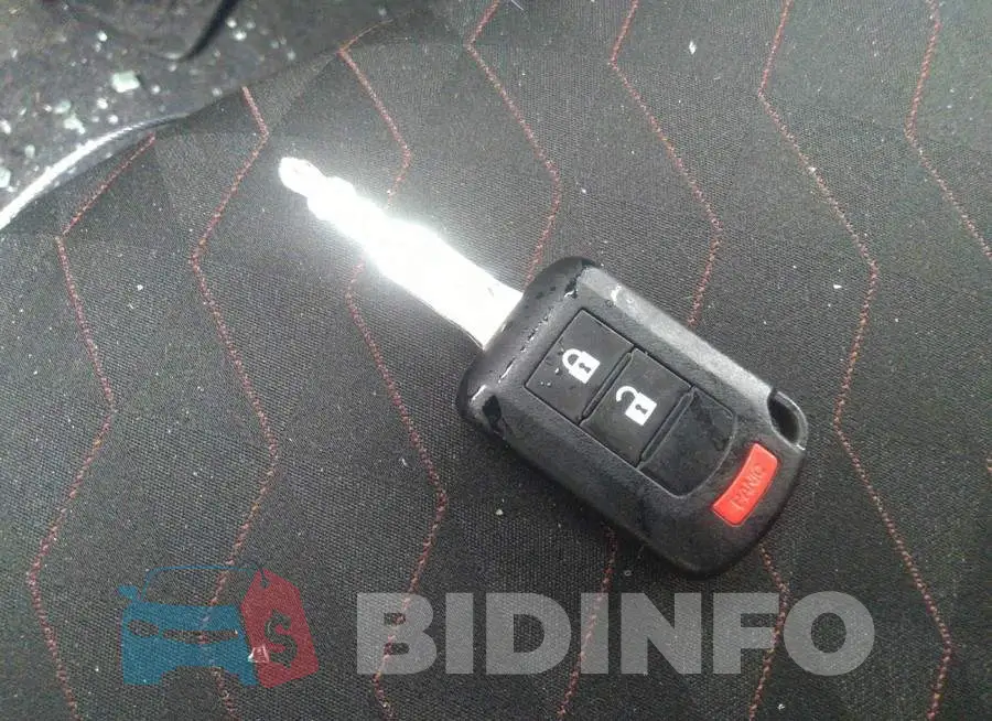 ML32AUHJ8MH004592 Photo# 11