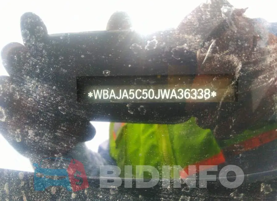 WBAJA5C50JWA36338 Photo# 9