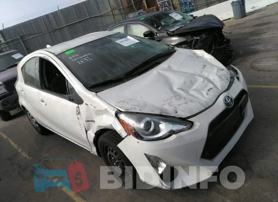 JTDKDTB3XF1577577 Photo# 1