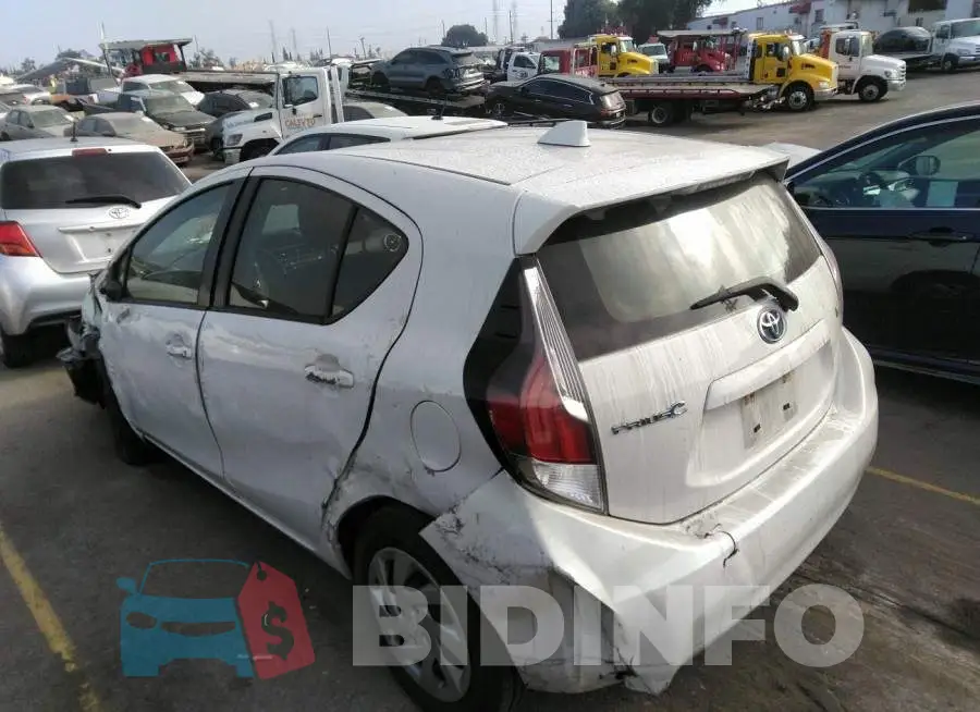 JTDKDTB3XF1577577 Photo# 3
