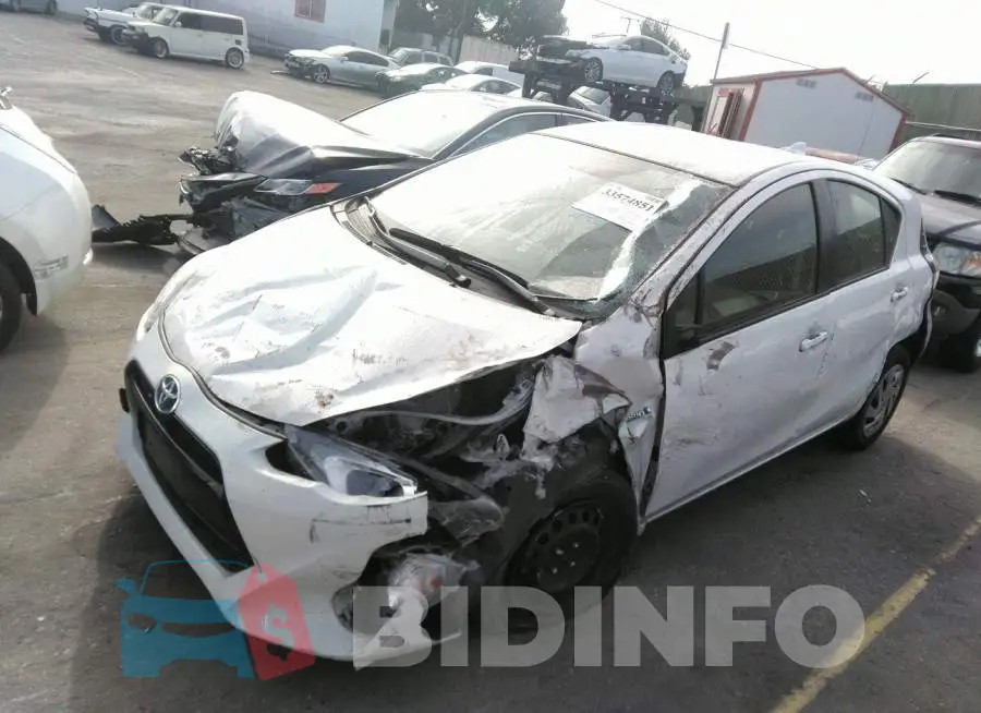 JTDKDTB3XF1577577 Photo# 2