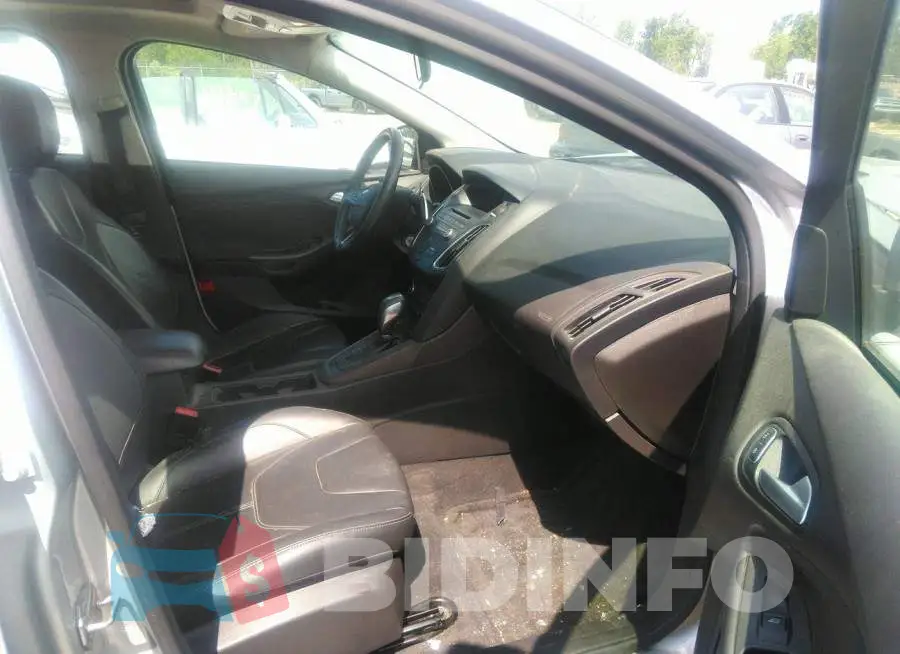 1FADP3F28FL277564 Photo# 5