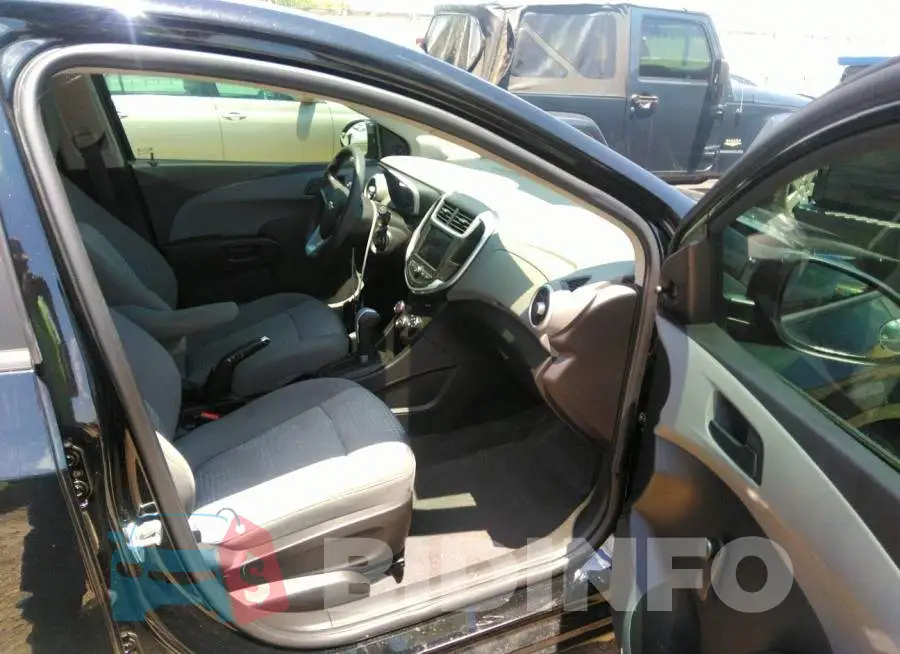 1G1JB5SBXL4101854 Photo# 5