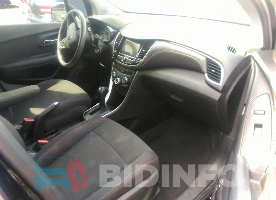 3GNCJKSB5JL392358 Photo# 5