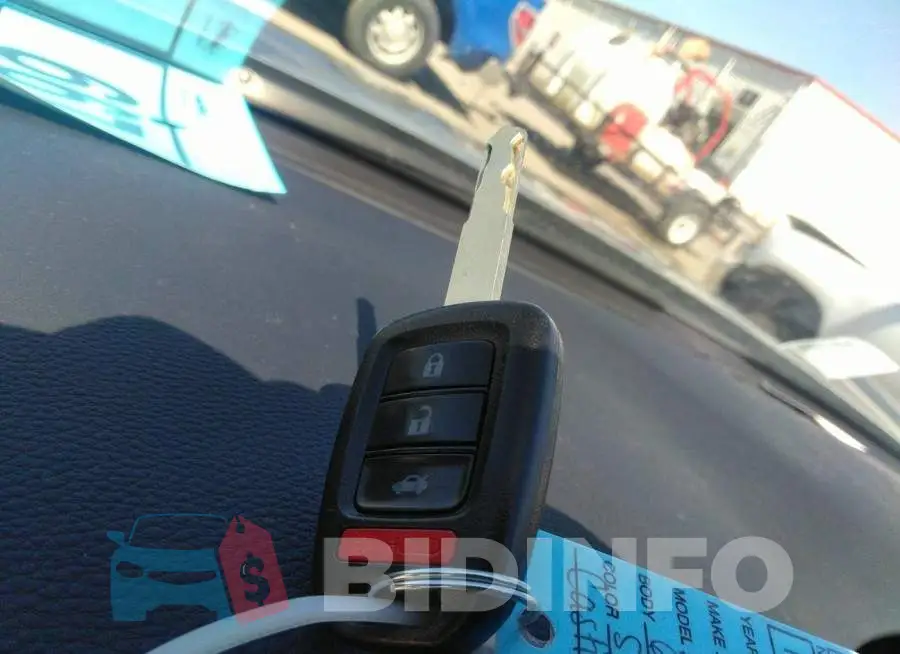 1HGCR2F36HA258126 Photo# 11