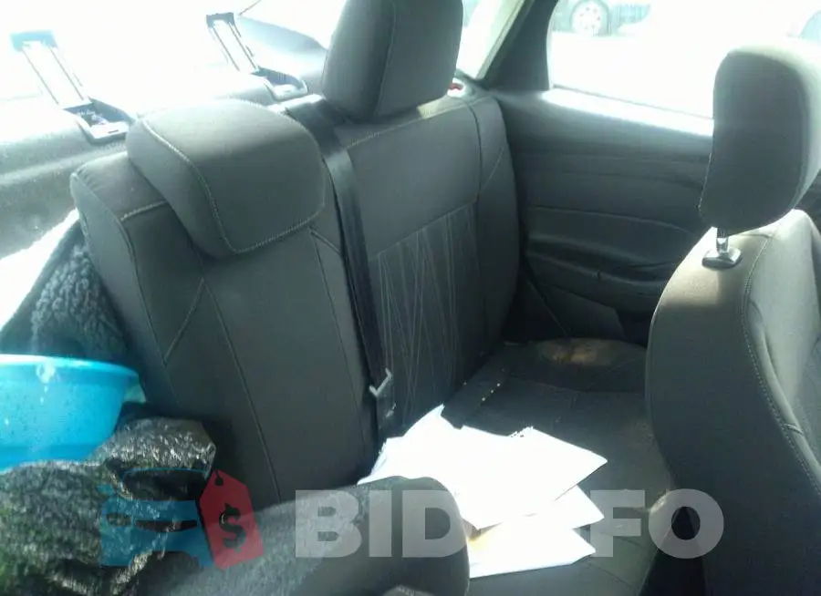 1FADP3E22JL209450 Photo# 8