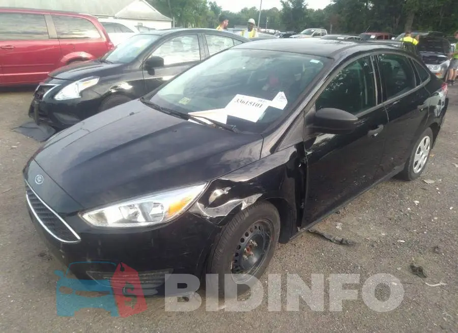 1FADP3E22JL209450 Photo# 2