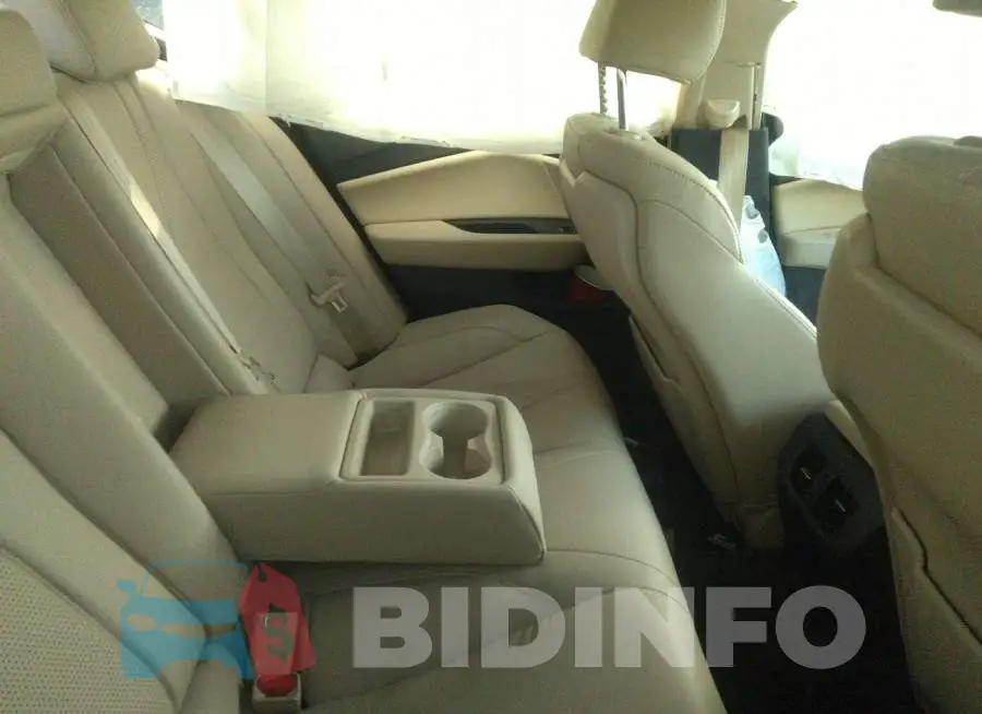 19UUB5F51NA470973 Photo# 8